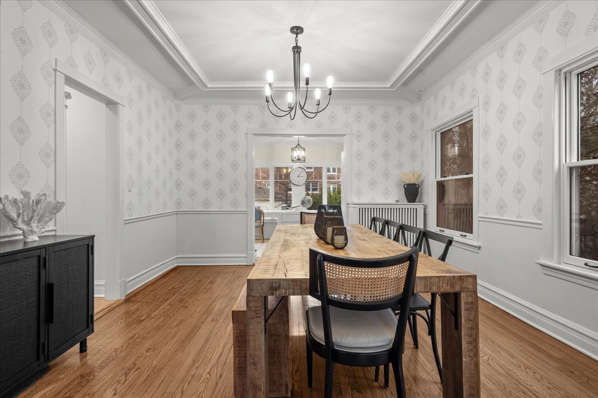 526 8th Street Wilmette, IL 60091 - Photo 12 of 38