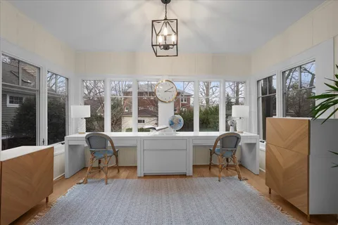 $1,295,000 | 526 8th Street, Wilmette, IL 60091