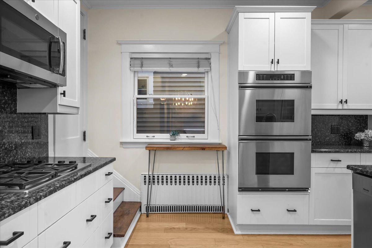 526 8th Street Wilmette, IL 60091 - Photo 17 of 38