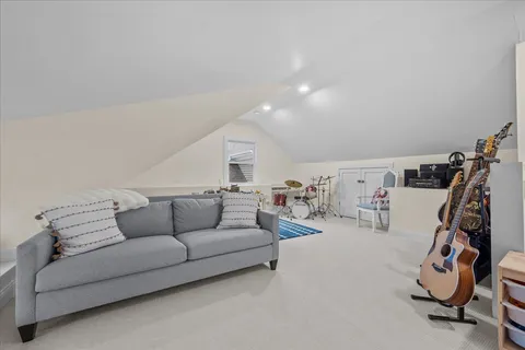 $1,295,000 | 526 8th Street, Wilmette, IL 60091