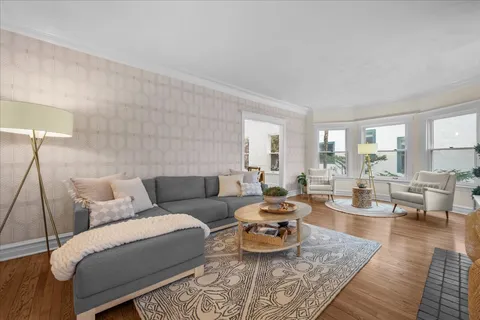 $1,295,000 | 526 8th Street, Wilmette, IL 60091