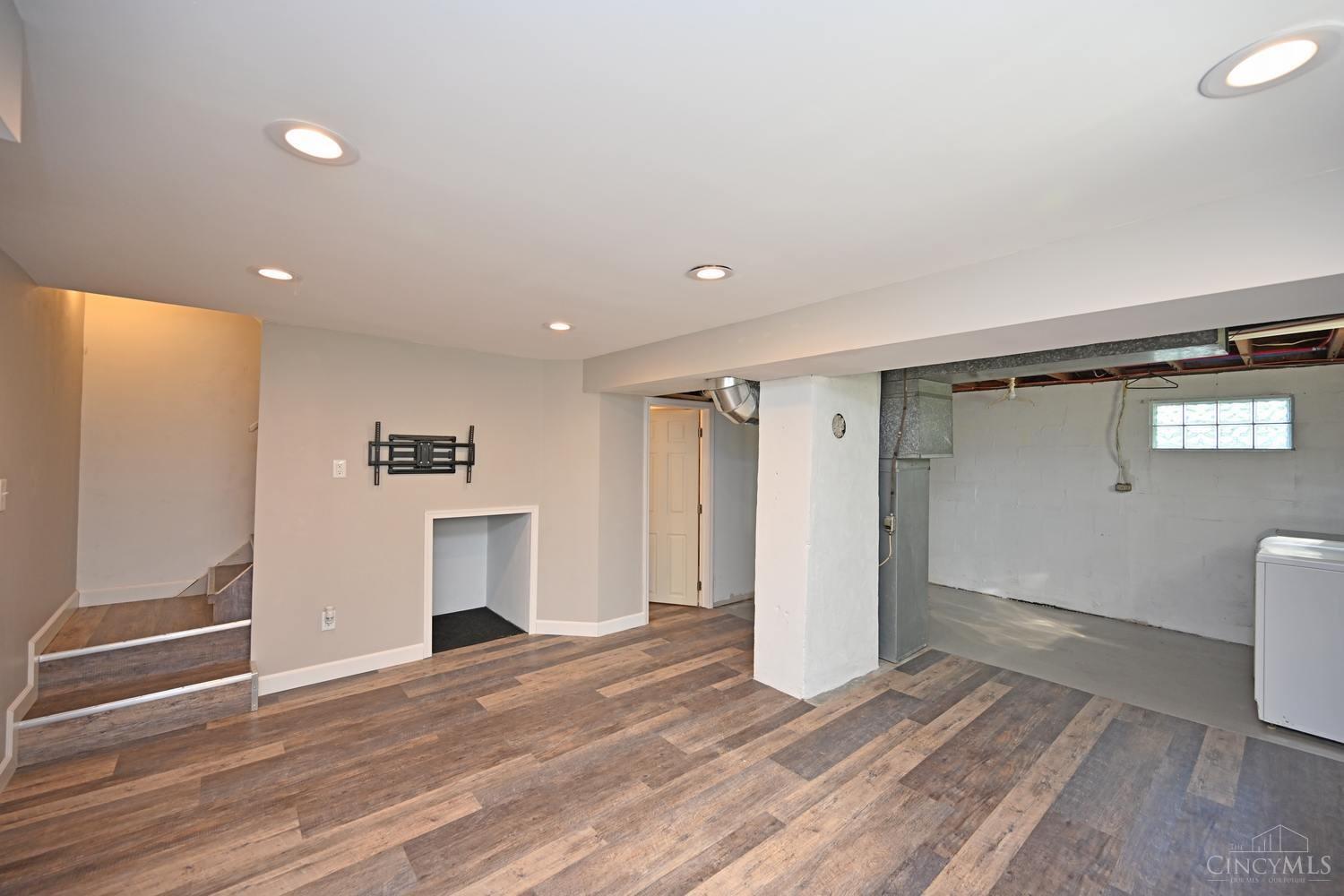 5146 Valley Ridge Road Cincinnati, OH 45247 - Photo 12 of 26 Gallery Image 12