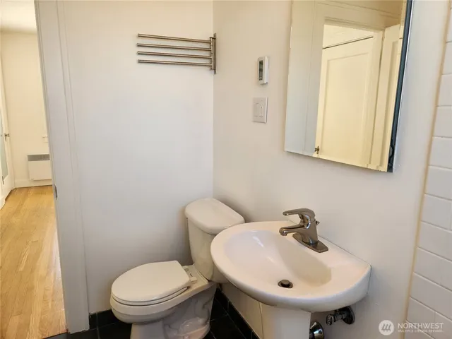 $2,900 | 2114 7th Avenue West, Unit 5, Seattle, WA 98119