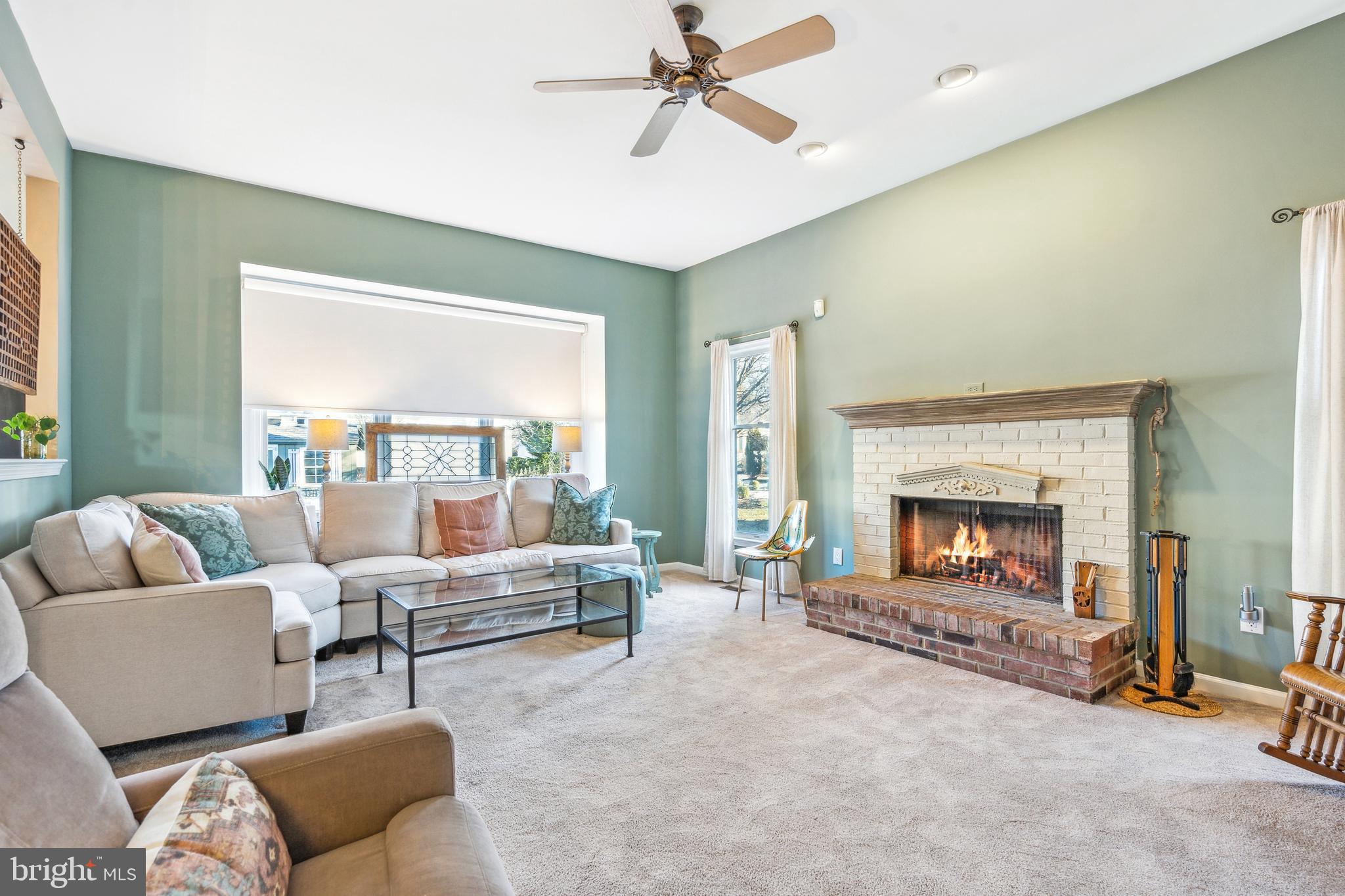 12 Murray Road Moorestown, NJ 08057 - Photo 20 of 54 Large family room with fire place