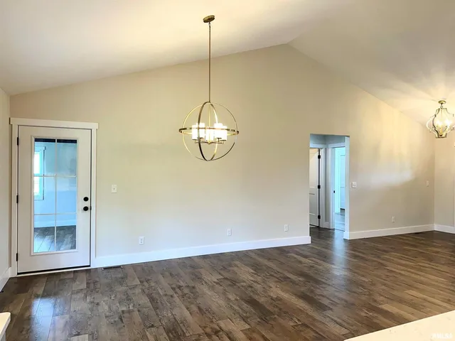 $419,900 | 1106 Falcon Court, Carterville, IL 62918