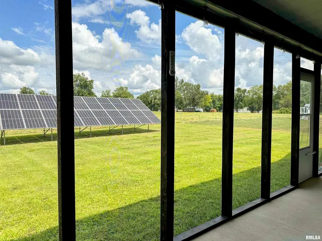 $419,900 | 1106 Falcon Court, Carterville, IL 62918