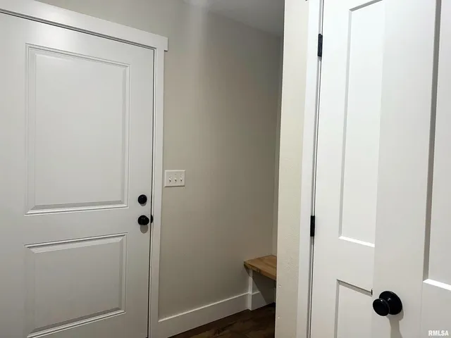 $419,900 | 1106 Falcon Court, Carterville, IL 62918