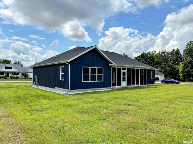 $419,900 | 1106 Falcon Court, Carterville, IL 62918