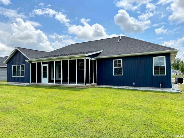 $419,900 | 1106 Falcon Court, Carterville, IL 62918