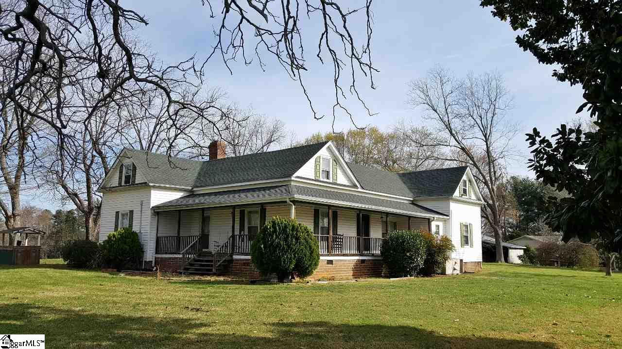 880 Holly Springs Road Inman, SC 29349 - Photo 1 of 20