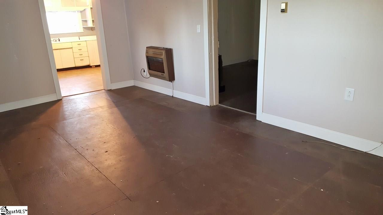 880 Holly Springs Road Inman, SC 29349 - Photo 13 of 20