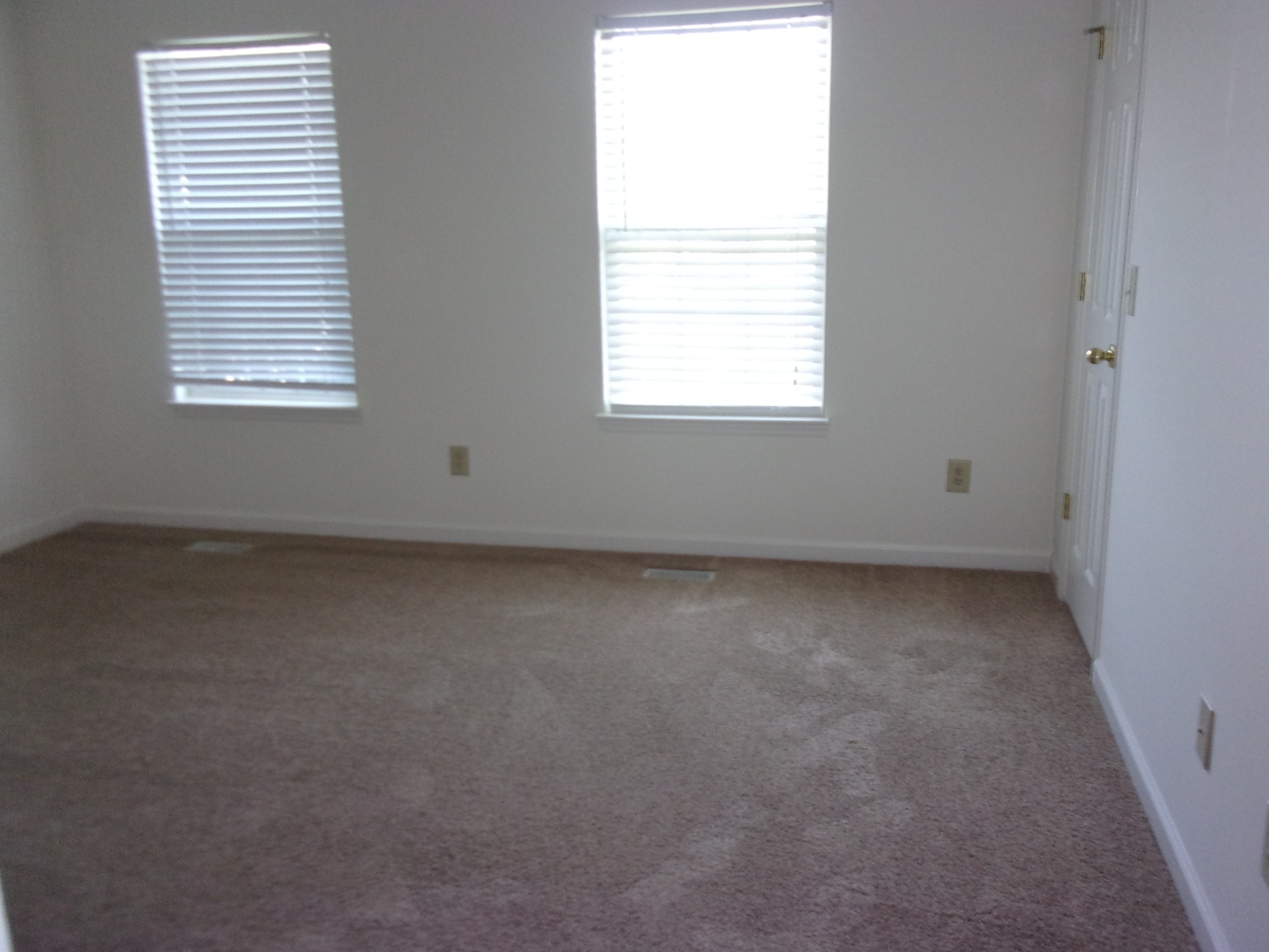 235 Hidden Acres, Unit A Lebanon, TN 37087 - Photo 13 of 14 an empty room with a window