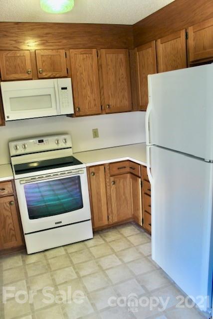 3909 County Home Road Conover, NC 28613 - Photo 6 of 18 Gallery Image 6