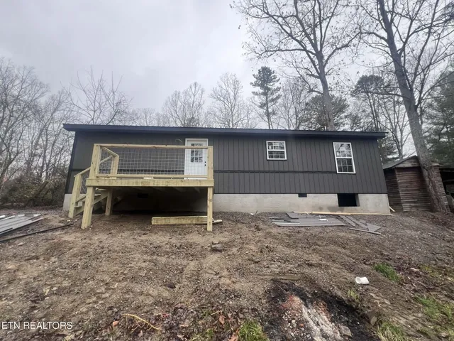 a house view with a outdoor space