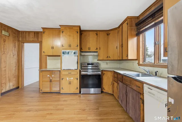 $269,000 | 200 Francis Street, New Britain, CT 06053