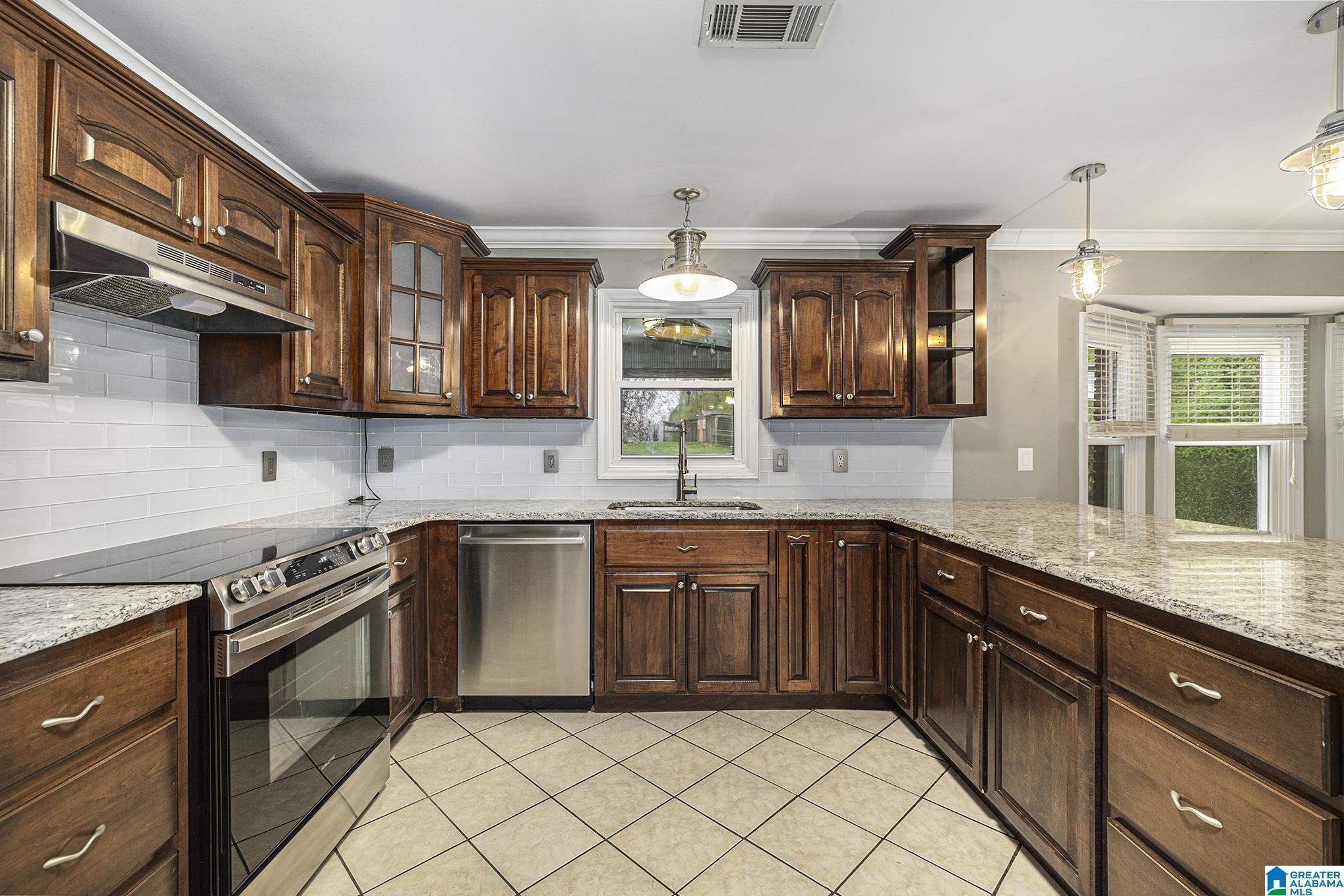 5471 Dewey Heights Road Pinson, AL 35126 - Photo 14 of 41
