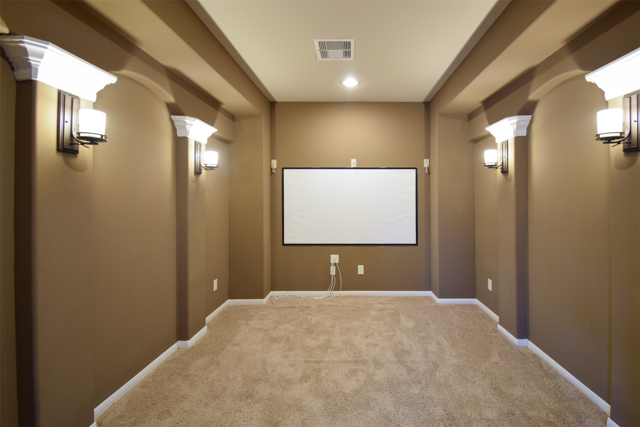 27363 Pendleton Trace Drive Spring, TX 77386 - Photo 16 of 26 a view of a livingroom with a flat screen tv