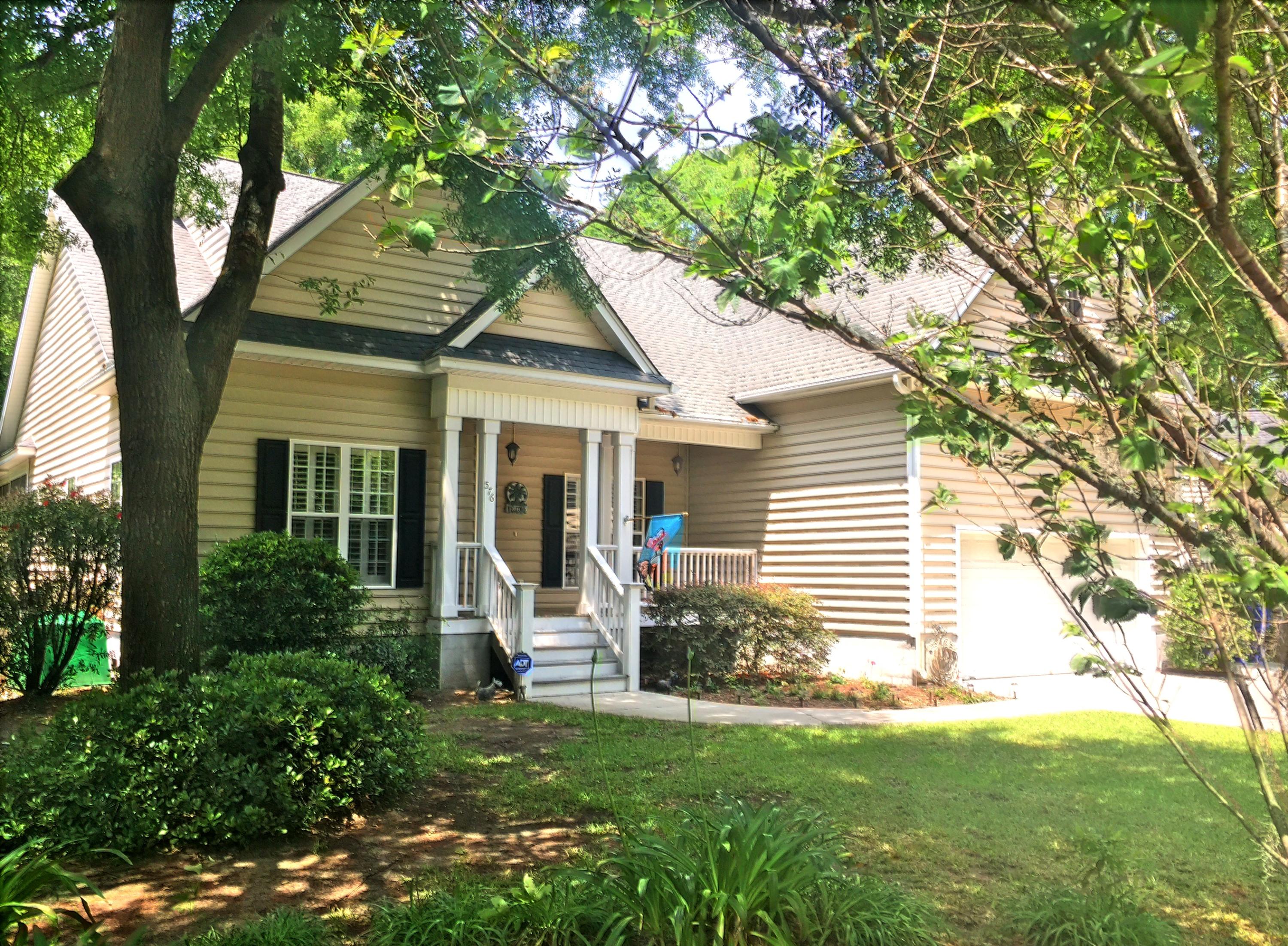 576 Fort Johnson Road Charleston, SC 29412 - Photo 2 of 35 IMG_9303