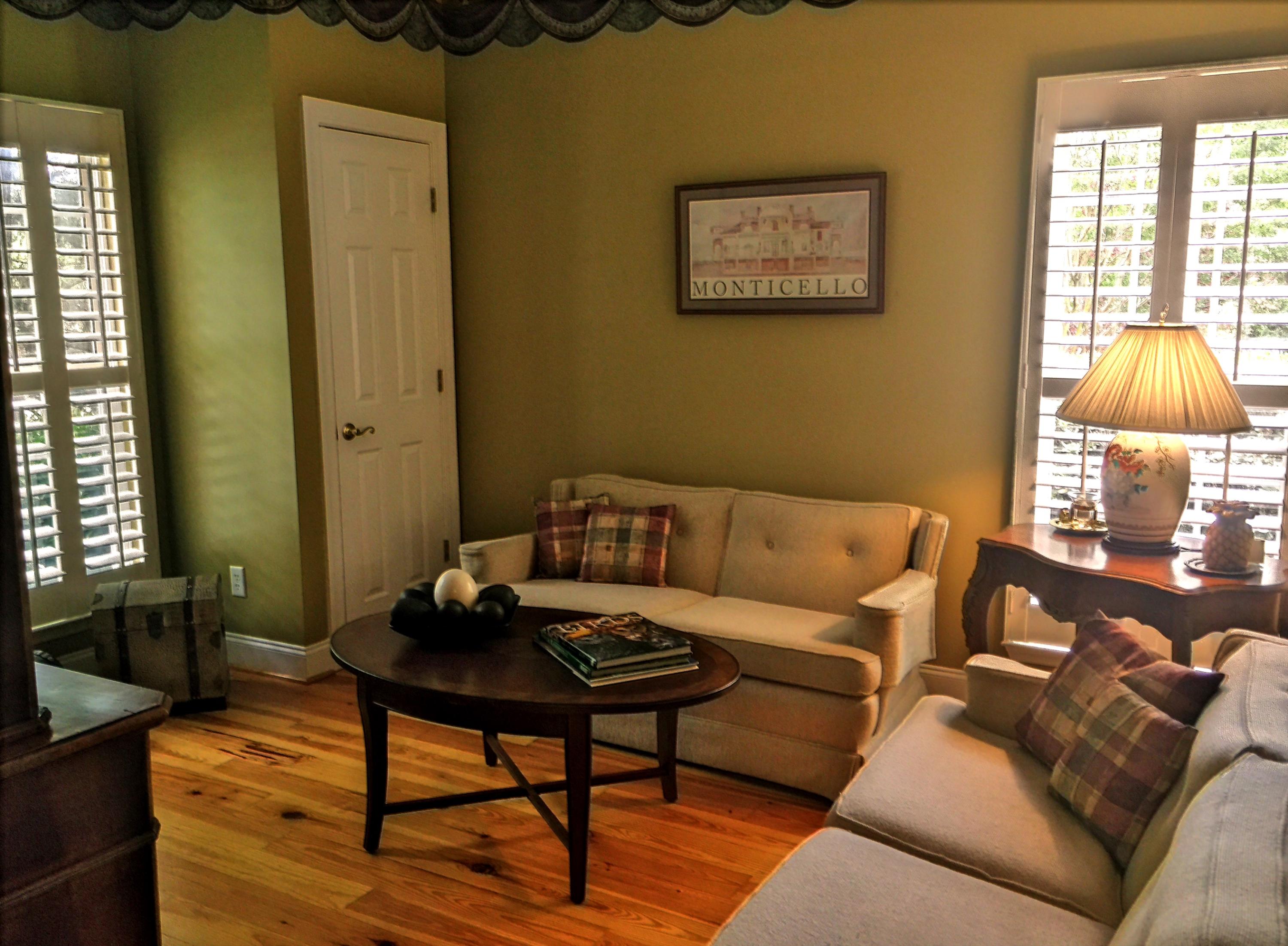 576 Fort Johnson Road Charleston, SC 29412 - Photo 6 of 35 IMG_9271