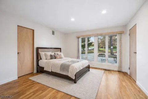 $2,285,000 | 142 Deer Run, Green Brook, NJ 07069