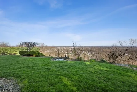 $2,285,000 | 142 Deer Run, Green Brook, NJ 07069