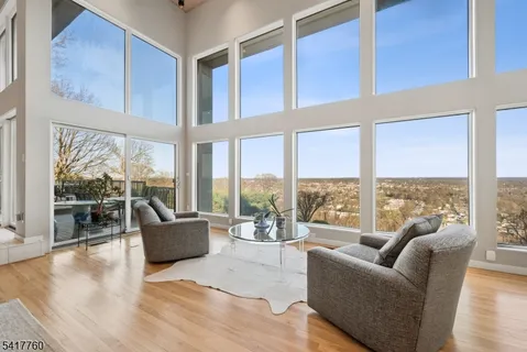 $2,285,000 | 142 Deer Run, Green Brook, NJ 07069