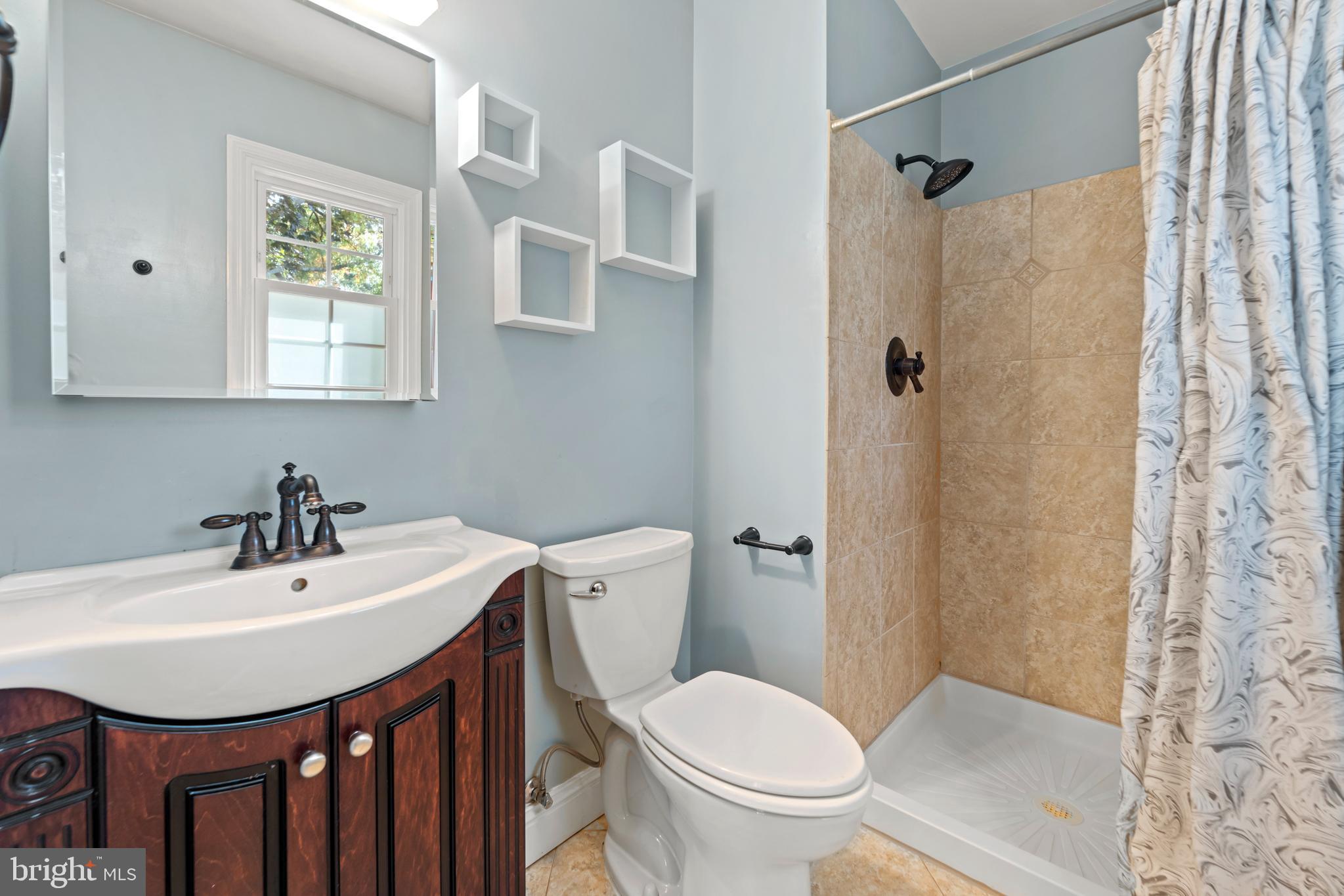 10807 Oldfield Drive Reston, VA 20191 - Photo 11 of 22