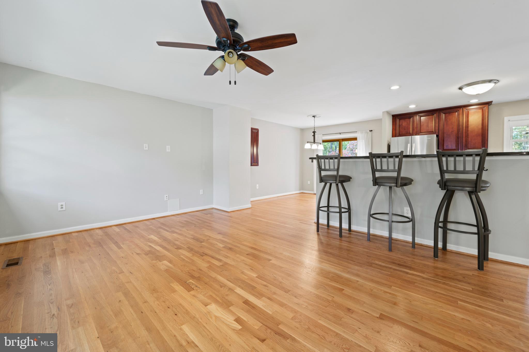 10807 Oldfield Drive Reston, VA 20191 - Photo 6 of 22