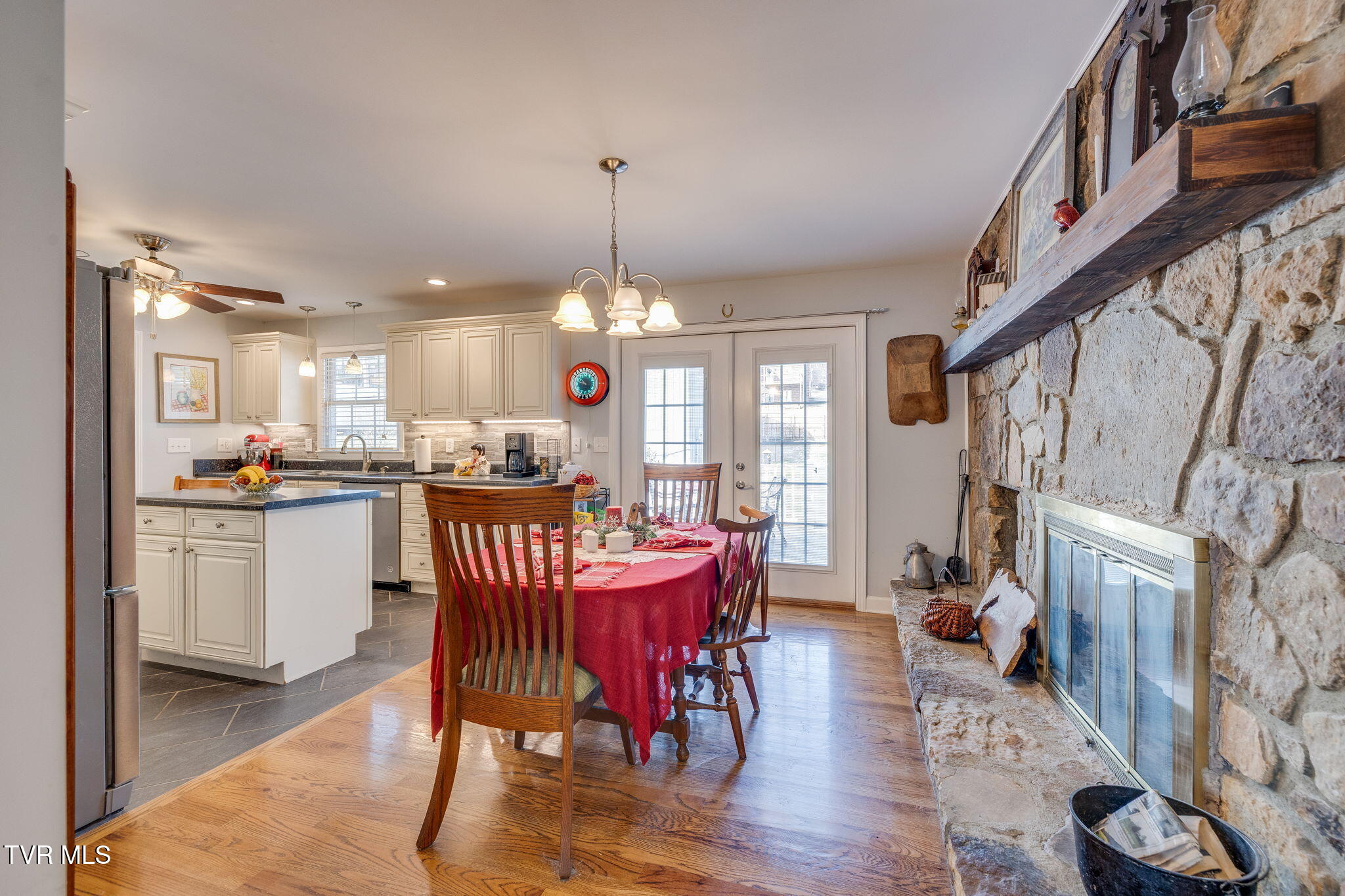 5028 Dublin Road Kingsport, TN 37664 - Photo 15 of 33 large-019beaa1-2532-73fb-9dfe-8fabb97760