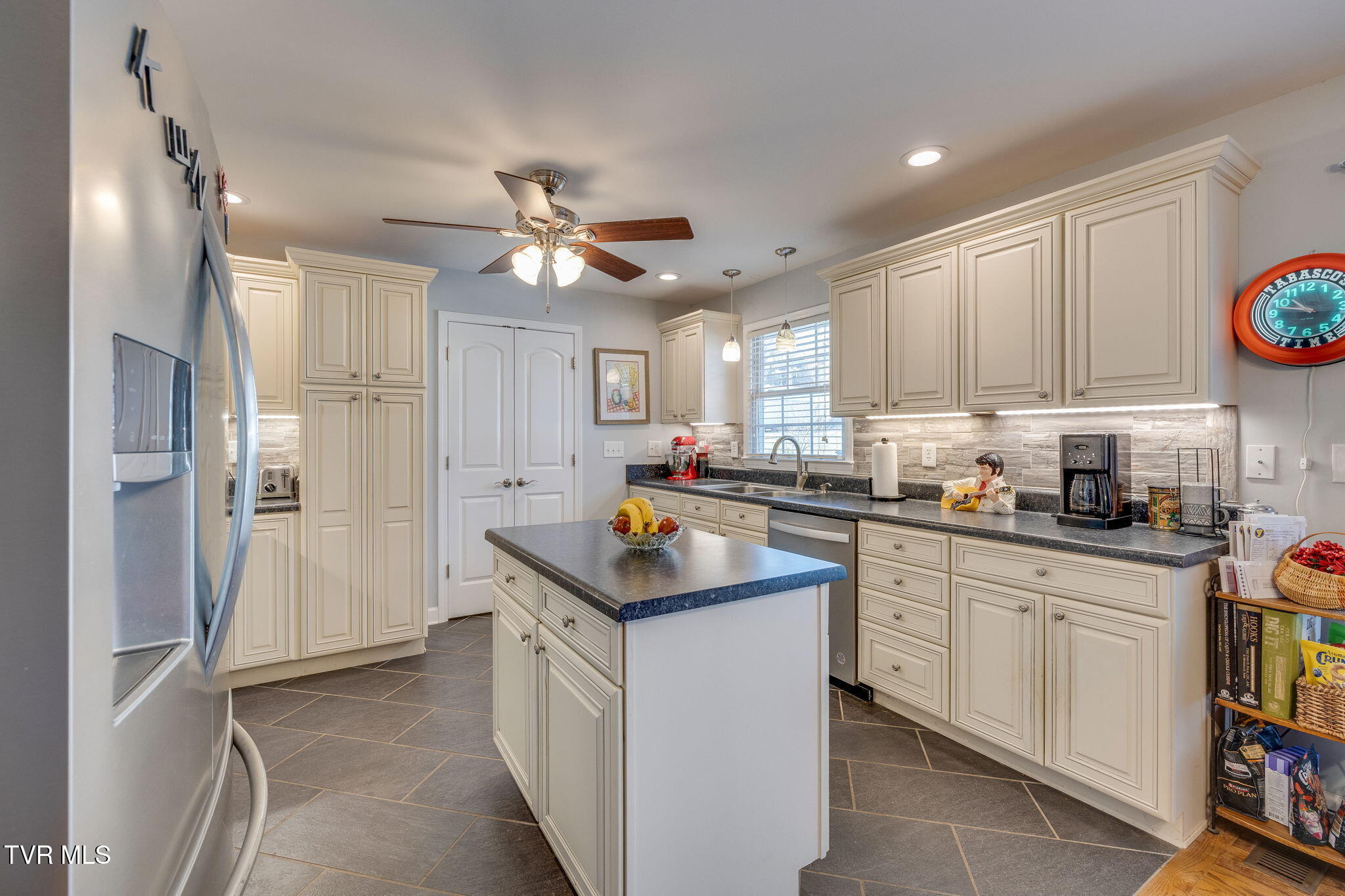 5028 Dublin Road Kingsport, TN 37664 - Photo 18 of 33 large-019beaa1-25fb-7008-a794-c385a7ef59