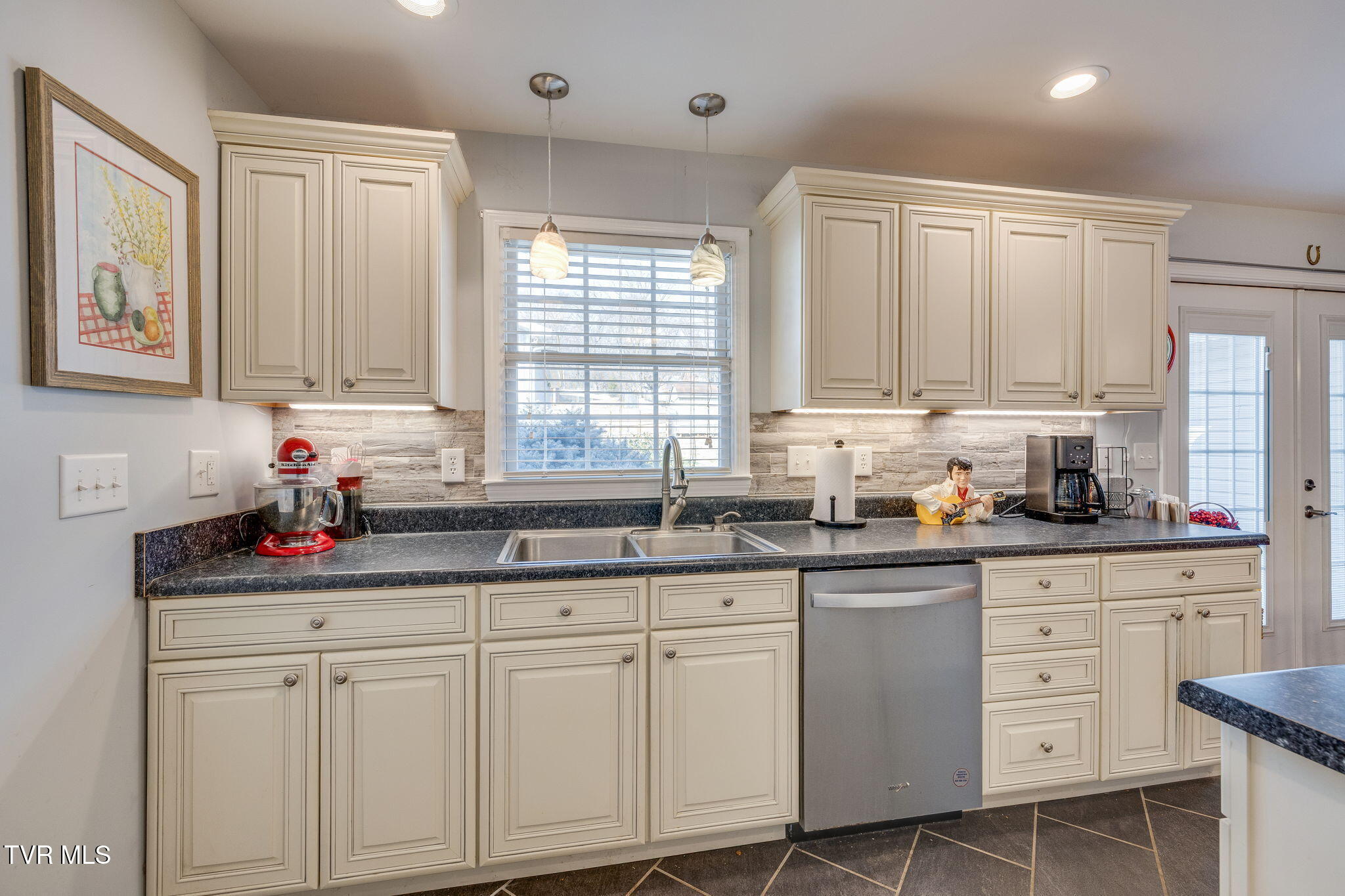 5028 Dublin Road Kingsport, TN 37664 - Photo 20 of 33 large-019beaa1-2678-706b-a431-c108f2453c