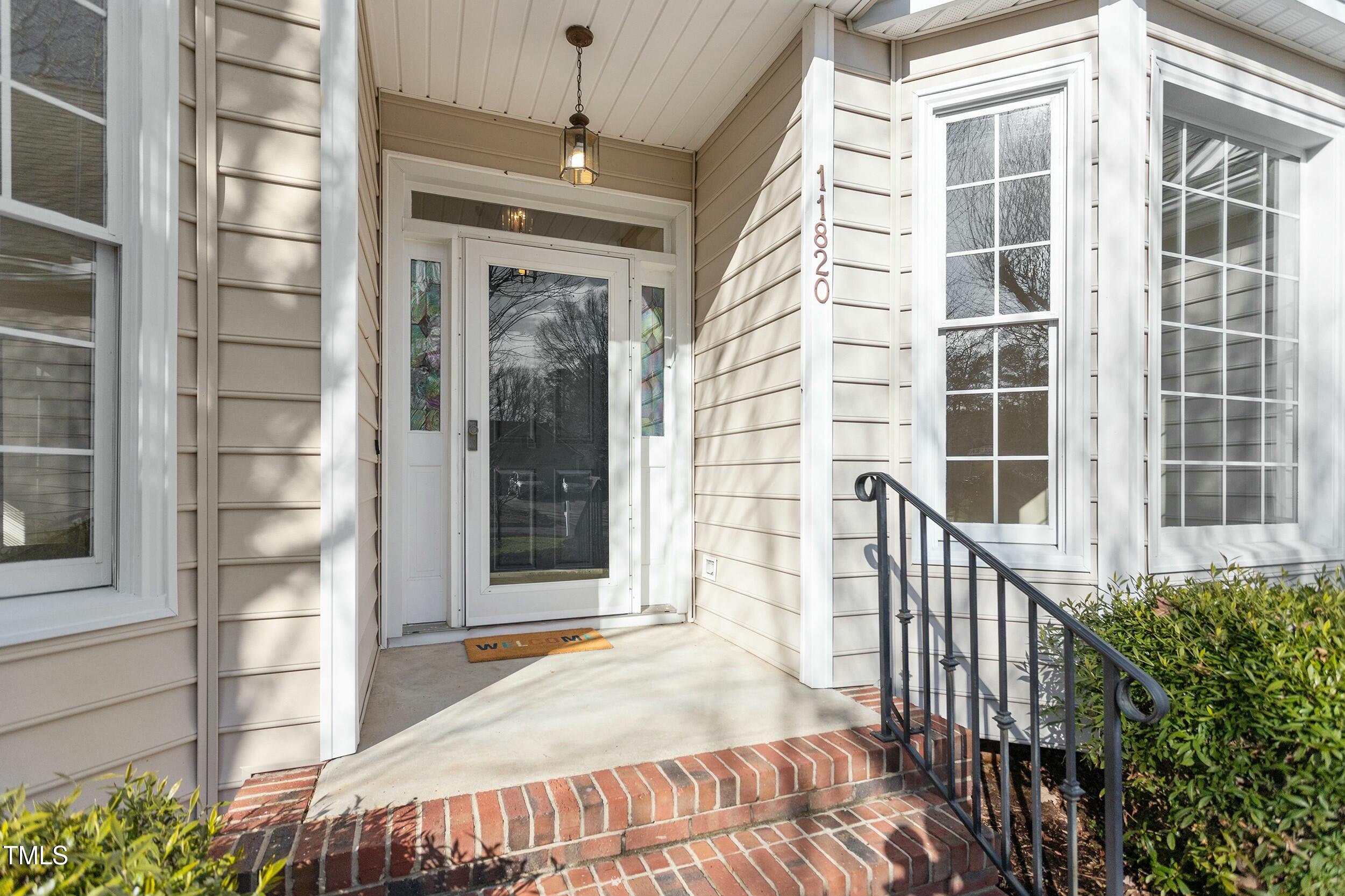 11820 Fairlie Place Raleigh, NC 27613 - Photo 4 of 36 tempImage6cOFuj
