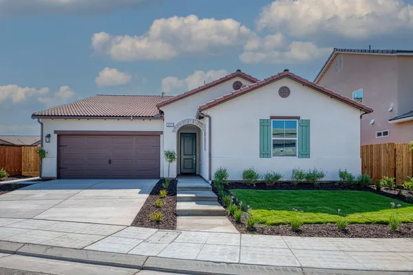 $562,212 | 967 Talus Way South, Madera, CA 93636