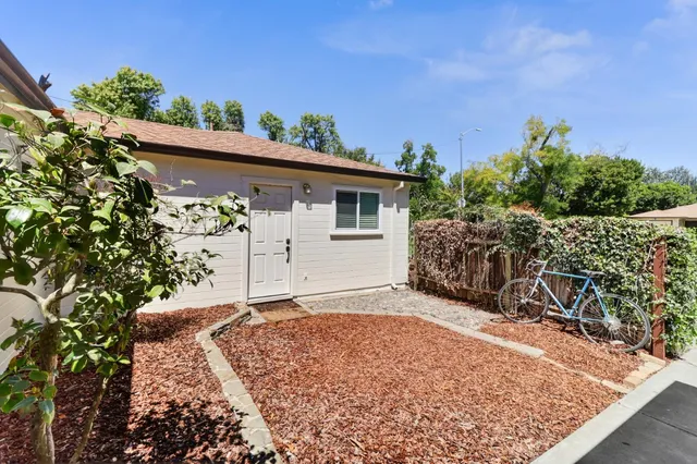 $887,000 | 610 Sunset Court, Davis, CA 95616