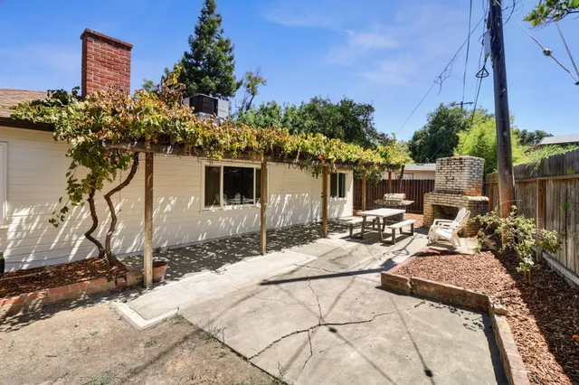 $887,000 | 610 Sunset Court, Davis, CA 95616