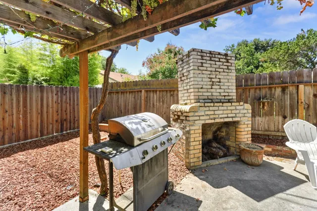 $887,000 | 610 Sunset Court, Davis, CA 95616