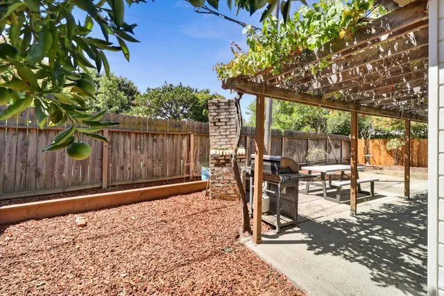 $887,000 | 610 Sunset Court, Davis, CA 95616