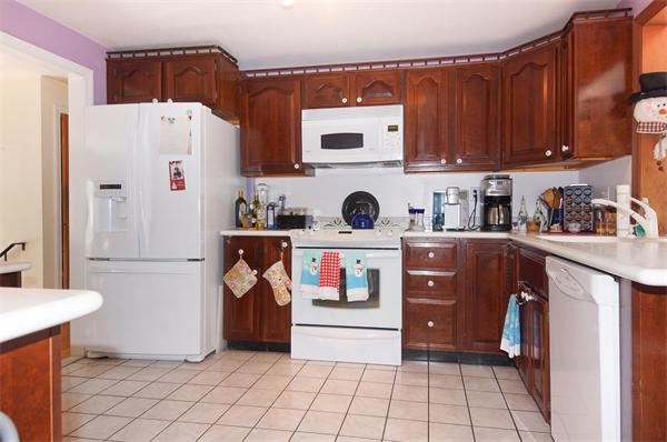 15 Trayer Road Canton, MA 02021 - Photo 2 of 23 Gallery Image 2