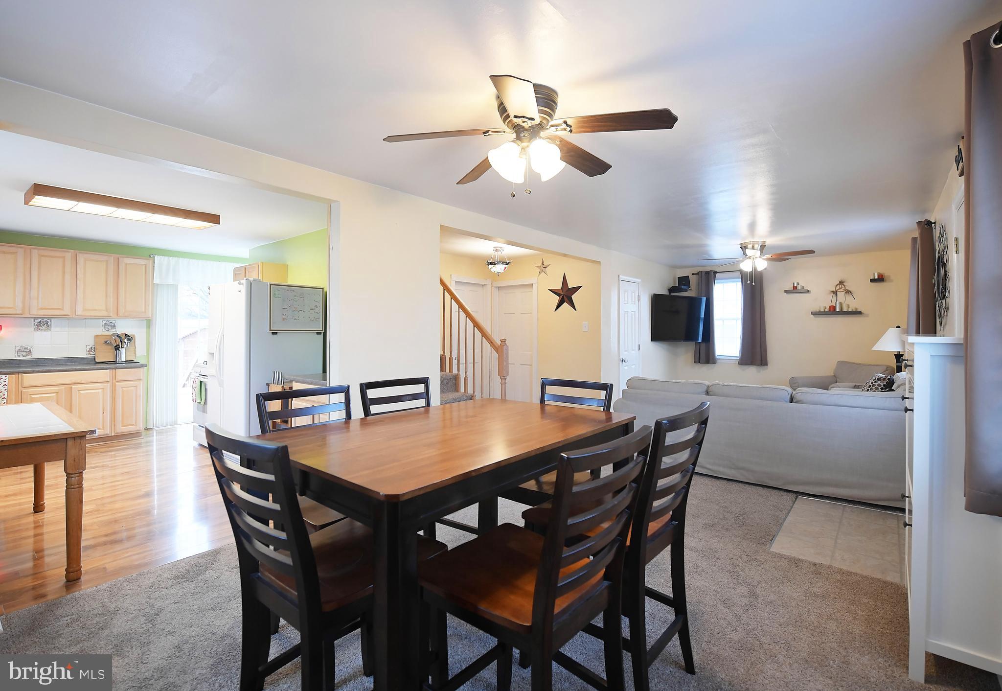 2011 Oakland Road Baltimore, MD 21220 - Photo 33 of 33 Kit off dining room completes circular floor plan