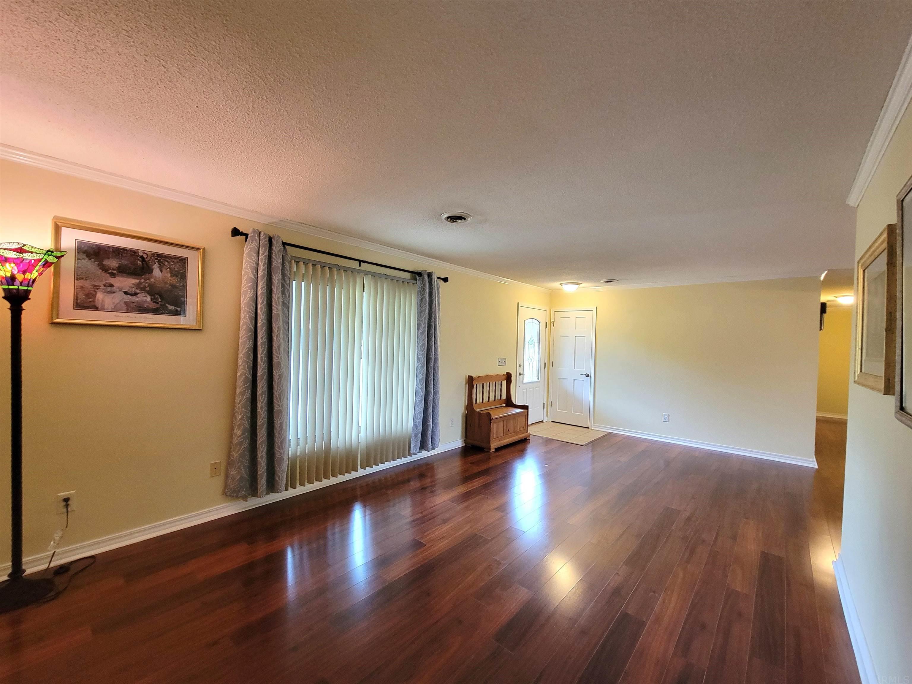 10612 Hickory Tree Road Fort Wayne, IN 46845 - Photo 9 of 28 Gallery Image 9