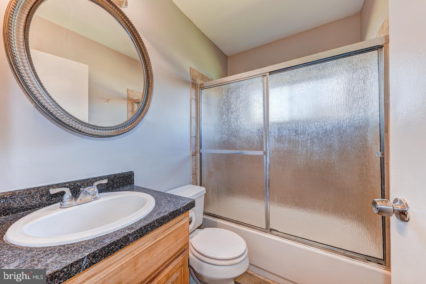 32 Maroon Road Levittown, PA 19056 - Photo 12 of 21 Gallery Image 12