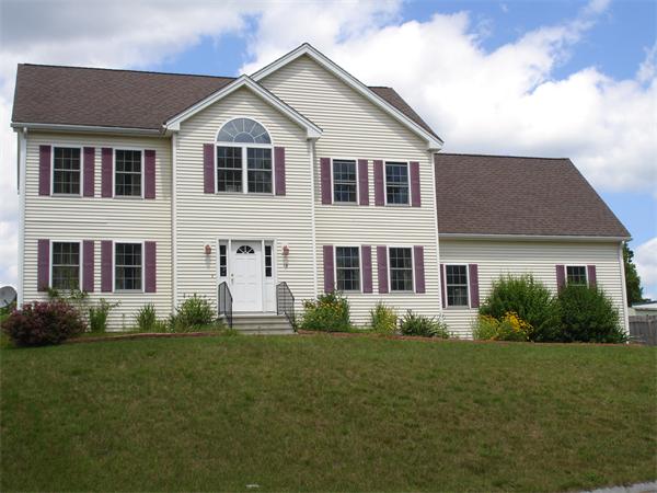 19 Redgate Road Dracut, MA 01826 - Photo 1 of 17 Gallery Image 1