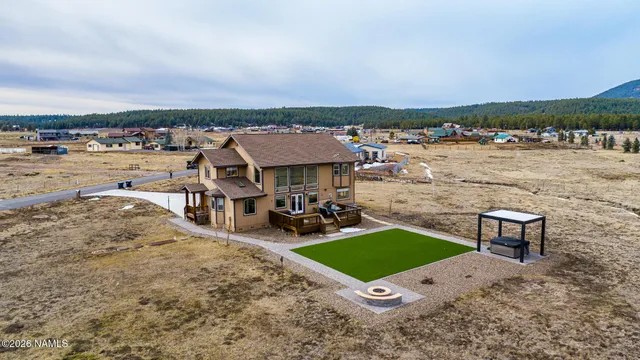 $1,225,000 | 8330 West Suzette Lane, Flagstaff, AZ 86001