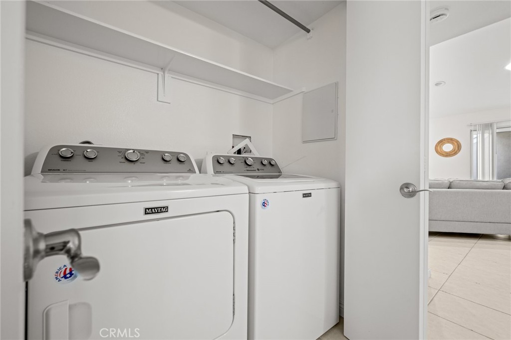 34004 Selva Road, Unit 377 Dana Point, CA 92629 - Photo 18 of 38 a utility room with dryer and washer