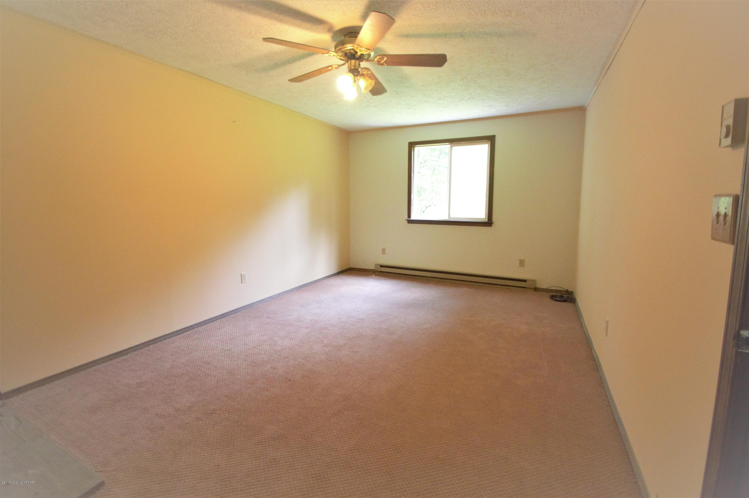 739 Snow Hill Road Cresco, PA 18326 - Photo 15 of 18 Family Rm