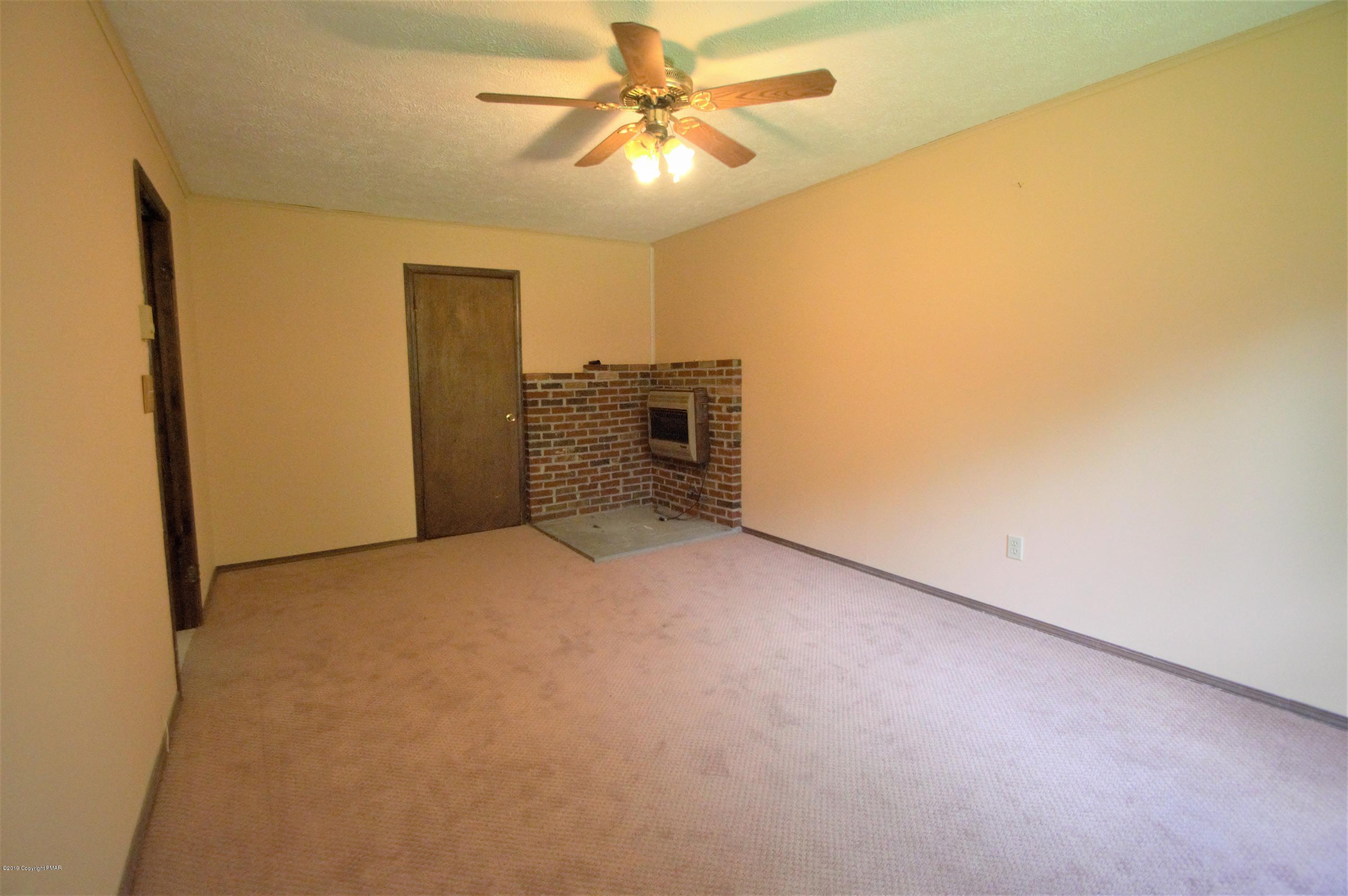 739 Snow Hill Road Cresco, PA 18326 - Photo 16 of 18 Family Rm