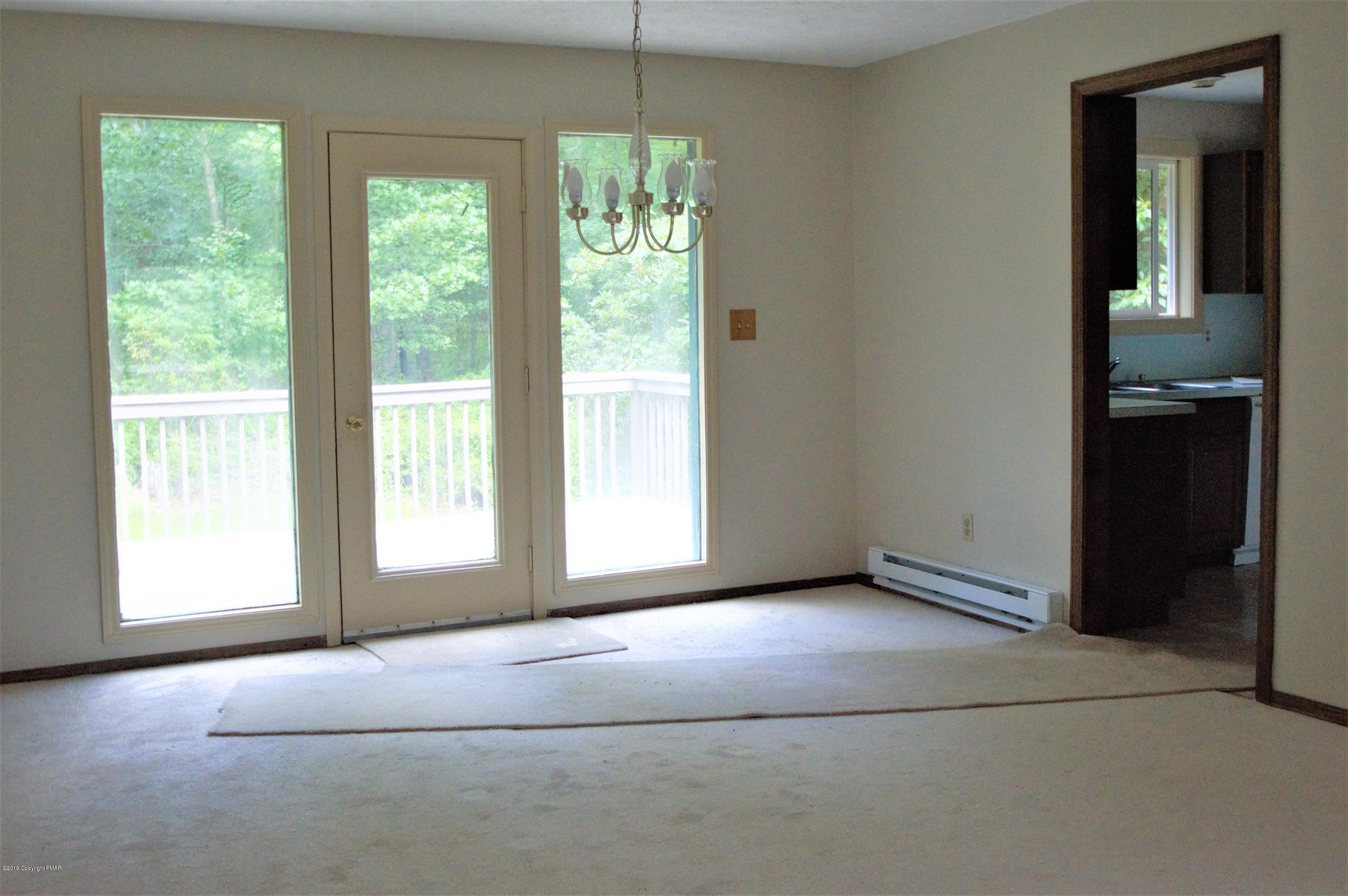 739 Snow Hill Road Cresco, PA 18326 - Photo 5 of 18 dinning area