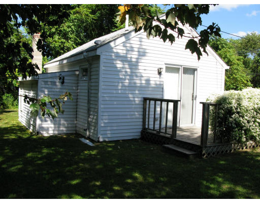 265 Long Highway Little Compton, RI 02837 - Photo 2 of 17 Gallery Image 2