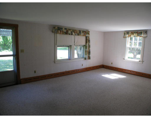 265 Long Highway Little Compton, RI 02837 - Photo 8 of 17 Gallery Image 8