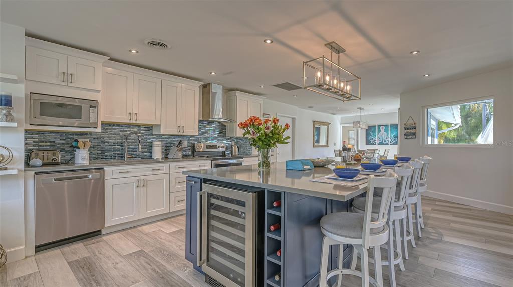 500 Schooner Lane Longboat Key, FL 34228 - Photo 17 of 75